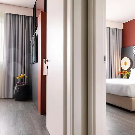 Quark Hotel 4*
