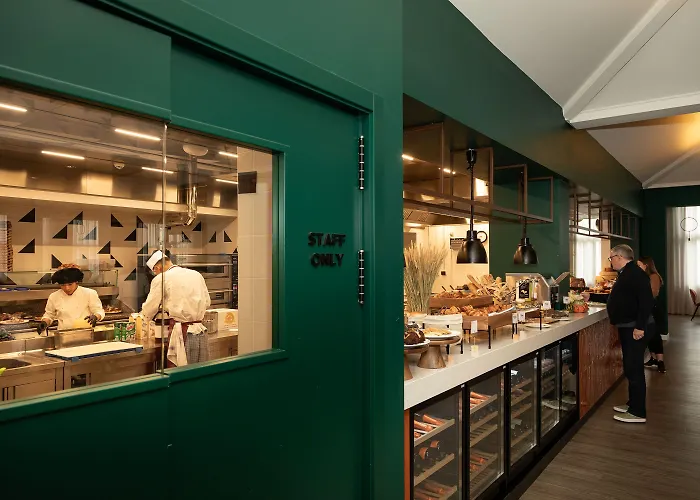 Quark Ξενοδοχείο