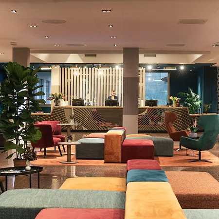 Hotel Quark 4*