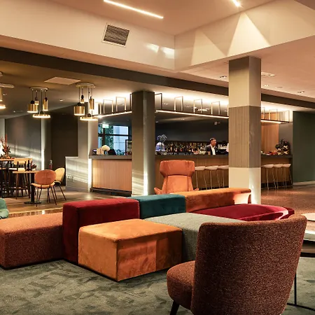 Hotel Quark