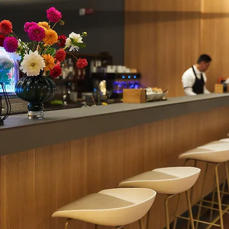 Hotel Quark