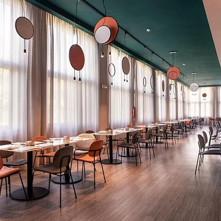 كوارك هوتل ميلانو ميلان