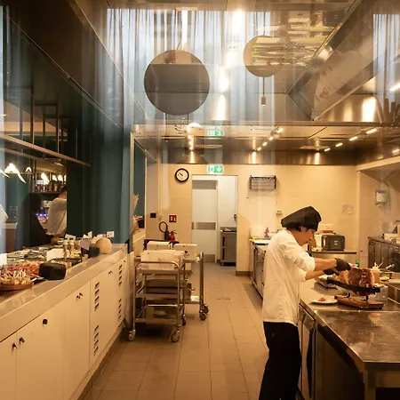 كوارك هوتل ميلانو ميلان